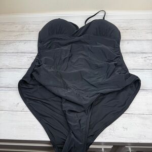 Elegant Black One-Piece Swimsuit, padded cups